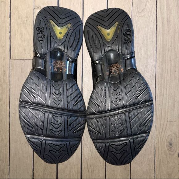 New With Tags, Ryka Women's Catalyst III Walking Shoe, Black,Size 8 - Picture 4 of 7